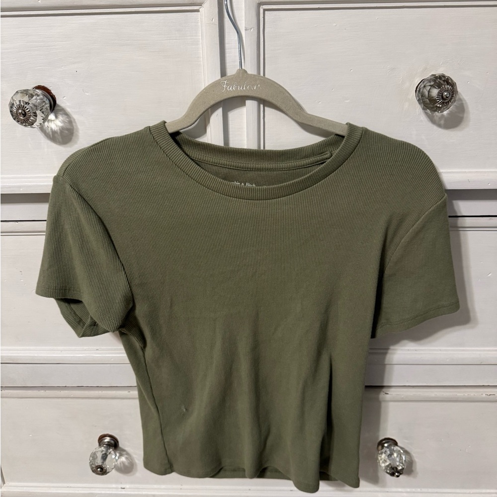 Abercrombie & Fitch Green Fitted Tee